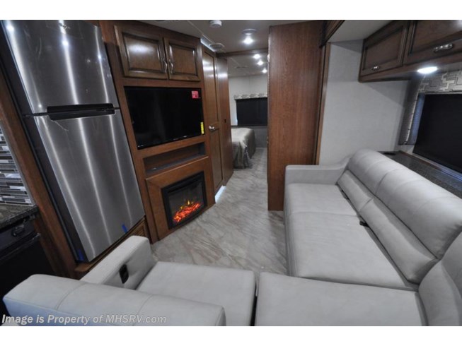 2017 Fleetwood Storm 32A Crossover RV for Sale at MHSRV W/King Bed - New Class A For Sale by Motor Home Specialist in Alvarado, Texas