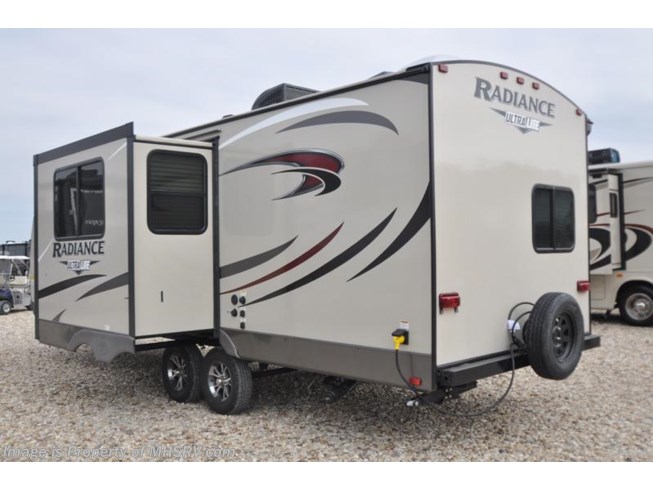 2017 Radiance 24BH Ultra-Lite Bunk Model for Sale at MHSRV by Cruiser RV from Motor Home Specialist in Alvarado, Texas