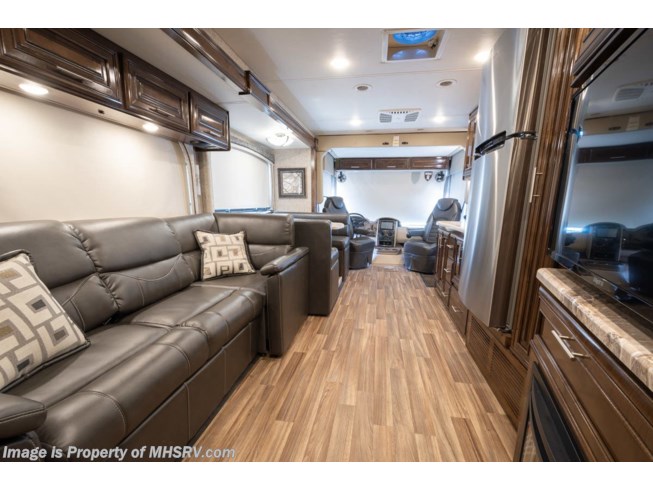 2019 Thor Motor Coach Miramar 35.3 - New Class A For Sale by Motor Home Specialist in Alvarado, Texas