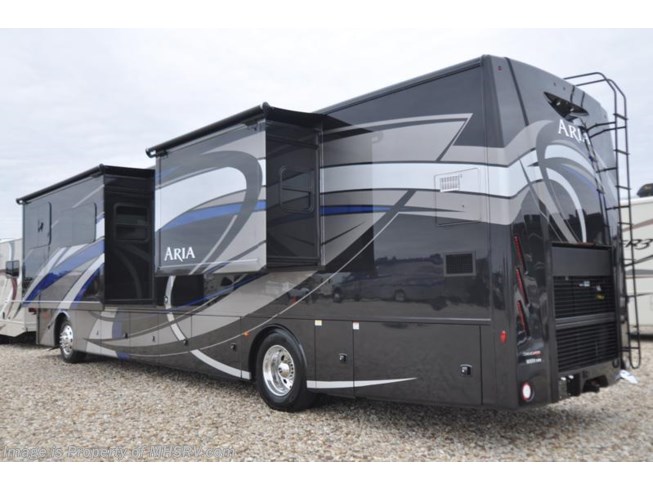 2018 Aria 3901 Bath & 1/2 RV for Sale W/360HP, King & W/D by Thor Motor Coach from Motor Home Specialist in Alvarado, Texas