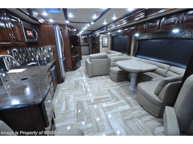 2018 Fleetwood Discovery LXE 38K Bath & 1/2 RV for Sale W/ Sat, King Bed, W/D - New Diesel Pusher For Sale by Motor Home Specialist in Alvarado, Texas