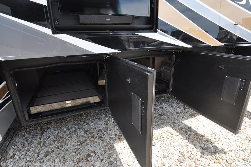 45y Rv 2019 Entegra Coach Cornerstone 45Y Luxury RV W/ WiFi, Ext Freezer