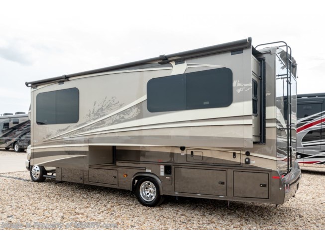 2019 Isata 4 Series 25FW by Dynamax Corp from Motor Home Specialist in Alvarado, Texas