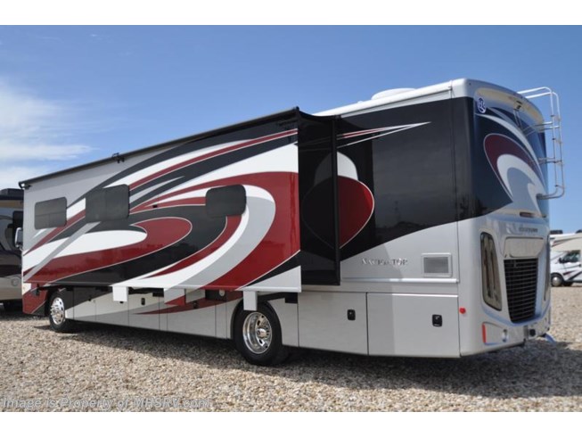2019 Navigator 38K Bath & 1/2 RV for Sale W/Sat, King, W/D by Holiday Rambler from Motor Home Specialist in Alvarado, Texas