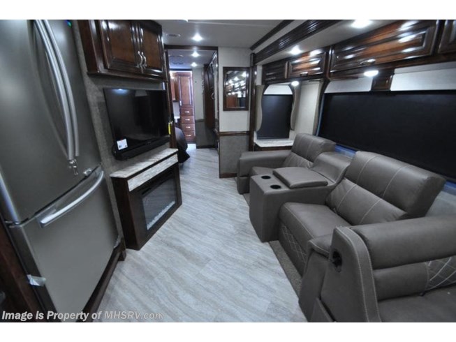 2019 Fleetwood Bounder 35K Bath & 1/2 RV W/ Theater Seats, King, W/D - New Class A For Sale by Motor Home Specialist in Alvarado, Texas