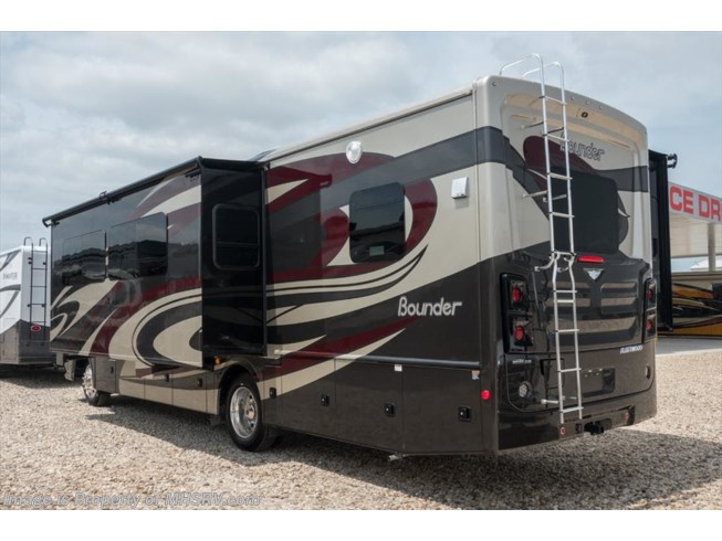 2019 Bounder 33C RV for Sale W/ Theater Seats, W/D, OH Loft by Fleetwood from Motor Home Specialist in Alvarado, Texas