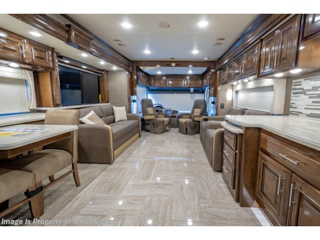 2019 Thor Motor Coach Venetian J40 Bath & 1/2 Luxury RV for Sale W/Theater Seats - New Diesel Pusher For Sale by Motor Home Specialist in Alvarado, Texas