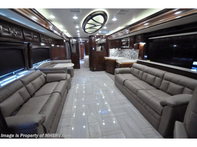 2019 Fleetwood Discovery LXE 44H Bath & 1/2 W/Aqua Hot, 450HP, King - New Diesel Pusher For Sale by Motor Home Specialist in Alvarado, Texas