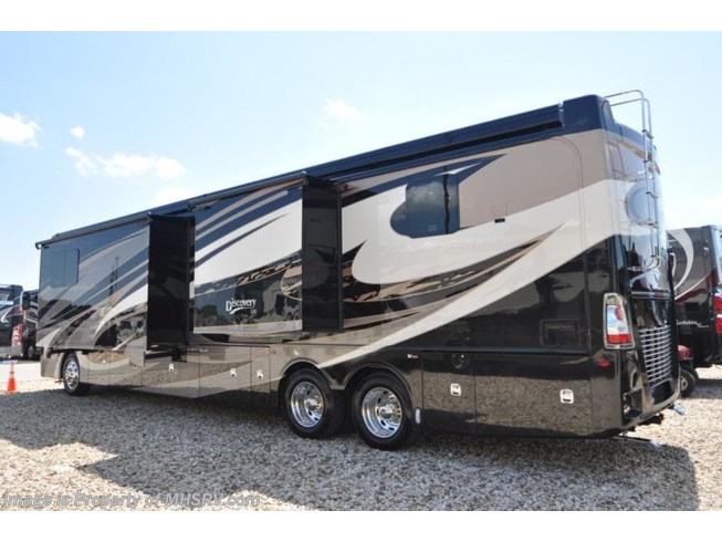 2019 Discovery LXE 44H Bath & 1/2 W/Aqua Hot, 450HP, King by Fleetwood from Motor Home Specialist in Alvarado, Texas