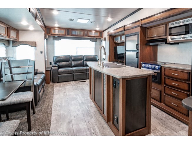 2019 ElkRidge Xtreme Light E361 Bunk Model W/2 A/Cs, LED TV, Pwr. Leveling by Heartland from Motor Home Specialist in Alvarado, Texas