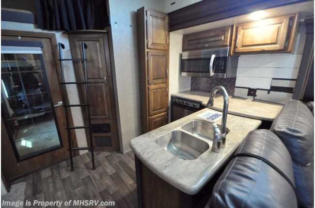 2016 Keystone Raptor 425TS Bath & 1/2 Toy Hauler W/ Gen, King, OH Loft