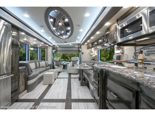 2019 Realm FS6 Luxury Villa Master Suite (LVMS) Bath & 1/2 by Foretravel from Motor Home Specialist in Alvarado, Texas