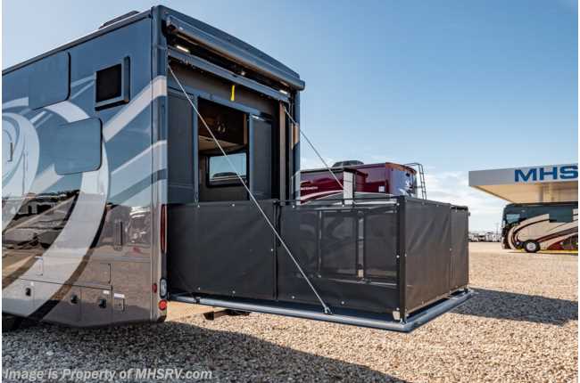 2019 Thor Motor Coach Outlaw Toy Hauler 37RB Toy Hauler RV W/ Garage ...