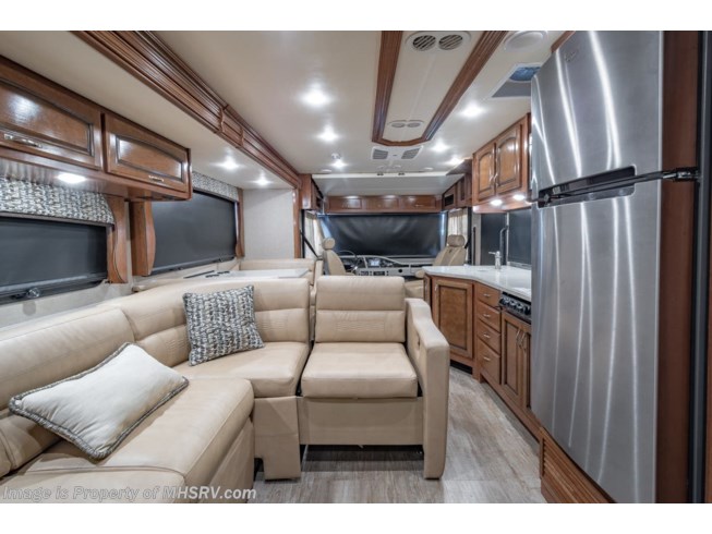 2018 Holiday Rambler Vacationer XE 32A Class A RV for Sale W/ OH Loft & Ext TV - Used Class A For Sale by Motor Home Specialist in Alvarado, Texas
