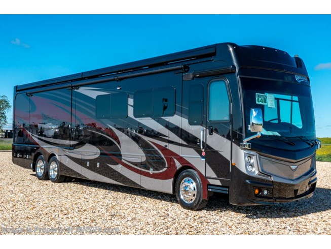 New 2019 Fleetwood Discovery LXE 44B available in Alvarado, Texas