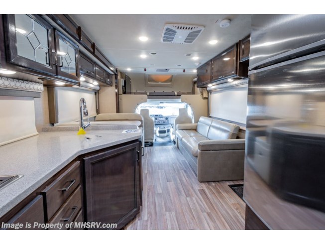 2019 Thor Motor Coach Quantum WS31 Class C RV W/ Diamond & Platinum & Pkgs - New Class C For Sale by Motor Home Specialist in Alvarado, Texas
