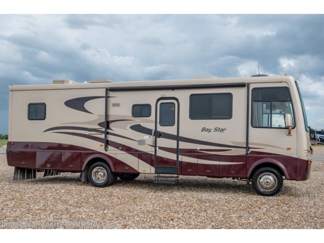 Used 2009 Newmar Bay Star 3202 Class A RV for Sale W/ Auto Jacks, 2 Slides available in Alvarado, Texas