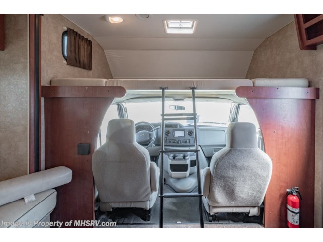 2014 Minnie Winnie 31K Class C RV for Sale W/ OH Loft by Winnebago from Motor Home Specialist in Alvarado, Texas