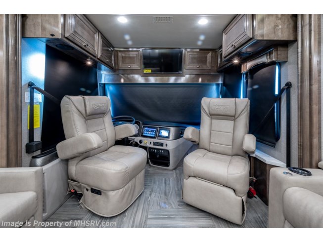 2019 Discovery LXE 40M Bath & 1/2 RV W/Theater Seats, Tech Pkg by Fleetwood from Motor Home Specialist in Alvarado, Texas