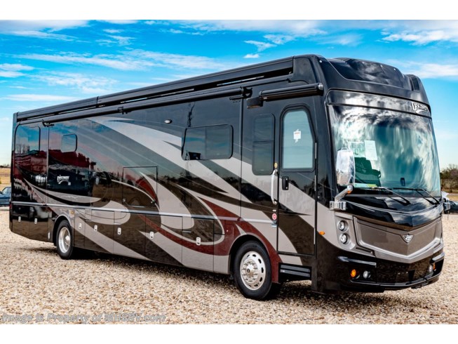 New 2019 Fleetwood Discovery LXE 40M available in Alvarado, Texas