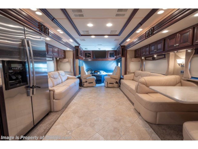 2011 American Coach American Revolution 42Q Luxury Diesel Pusher Consignment RV - Used Diesel Pusher For Sale by Motor Home Specialist in Alvarado, Texas