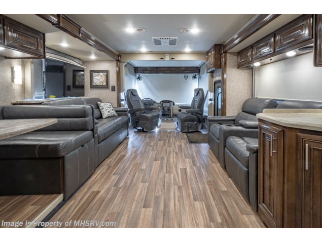 2019 Thor Motor Coach Miramar 35.2 - New Class A For Sale by Motor Home Specialist in Alvarado, Texas