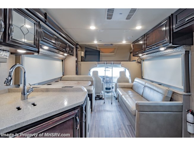 2017 Thor Motor Coach Quantum WS31 Class C RV for Sale W/ Ext TV, OH Loft - Used Class C For Sale by Motor Home Specialist in Alvarado, Texas