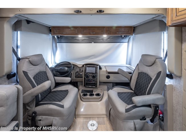 2019 Outlaw 38MB by Thor Motor Coach from Motor Home Specialist in Alvarado, Texas