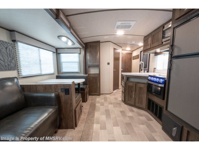2019 Cruiser RV Radiance R-26RE - New Travel Trailer For Sale by Motor Home Specialist in Alvarado, Texas