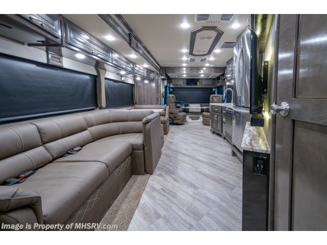 2019 Fleetwood Bounder 35K - New Class A For Sale by Motor Home Specialist in Alvarado, Texas