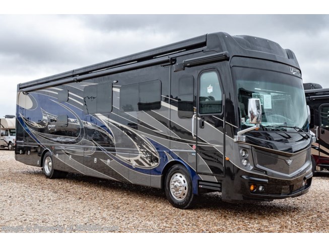 New 2019 Fleetwood Discovery LXE 40G available in Alvarado, Texas