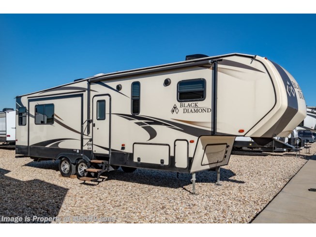 Used 2017 Forest River Black Diamond 28SGW Fifth Wheel RV for Sale at MHSRV available in Alvarado, Texas