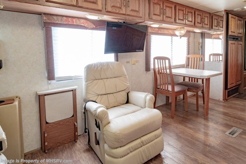 1998 Holiday Rambler Endeavor 37WDS Diesel Pusher RV for Sale at MHSRV