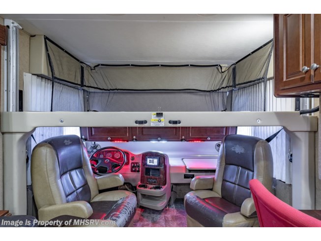 2014 Palazzo 33.3 by Thor Motor Coach from Motor Home Specialist in Alvarado, Texas