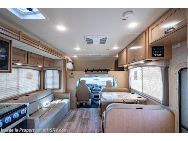 2020 Thor Motor Coach Chateau 27R - New Class C For Sale by Motor Home Specialist in Alvarado, Texas