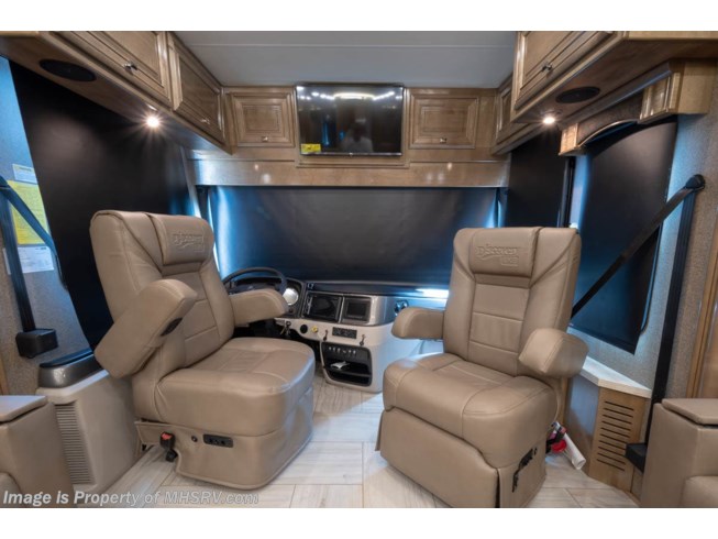 2019 Discovery LXE 44B by Fleetwood from Motor Home Specialist in Alvarado, Texas