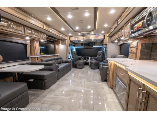 2019 Fleetwood Discovery 38W - New Diesel Pusher For Sale by Motor Home Specialist in Alvarado, Texas