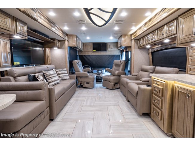 2019 Fleetwood Discovery LXE 40M - New Diesel Pusher For Sale by Motor Home Specialist in Alvarado, Texas