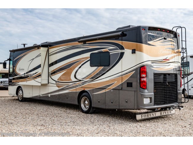 2014 Berkshire 400QL by Forest River from Motor Home Specialist in Alvarado, Texas