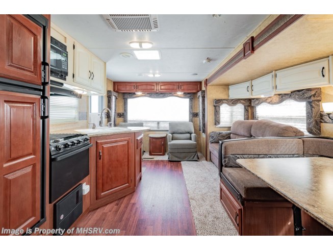 2011 Keystone Outback 268RL - Used Travel Trailer For Sale by Motor Home Specialist in Alvarado, Texas