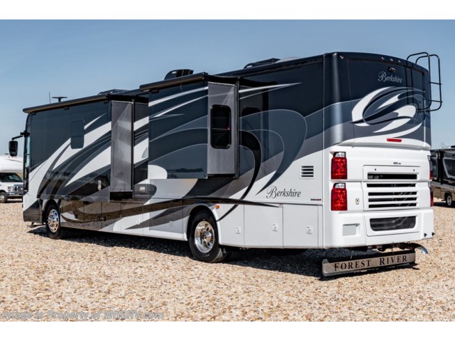 2018 Berkshire 38A by Forest River from Motor Home Specialist in Alvarado, Texas