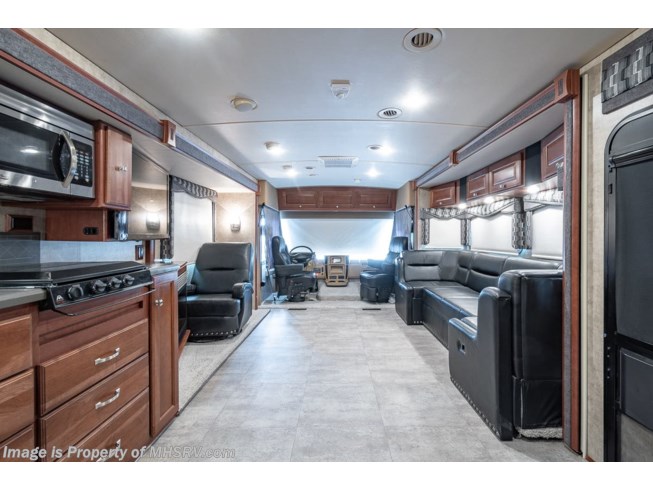 2015 Winnebago Sightseer 35G - Used Class A For Sale by Motor Home Specialist in Alvarado, Texas