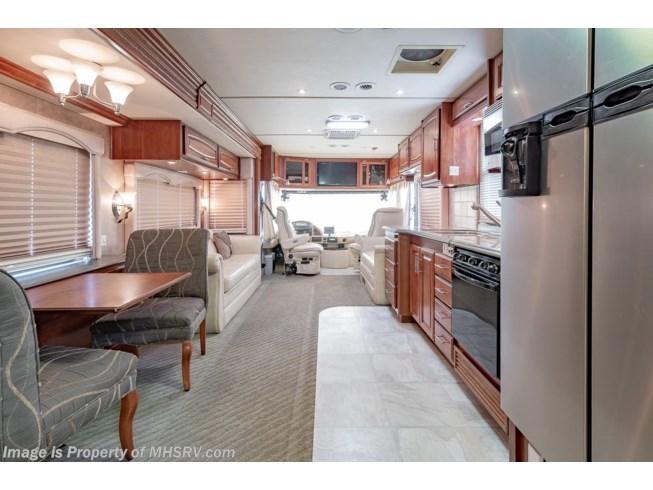 2007 Fleetwood Providence 39V - Used Diesel Pusher For Sale by Motor Home Specialist in Alvarado, Texas