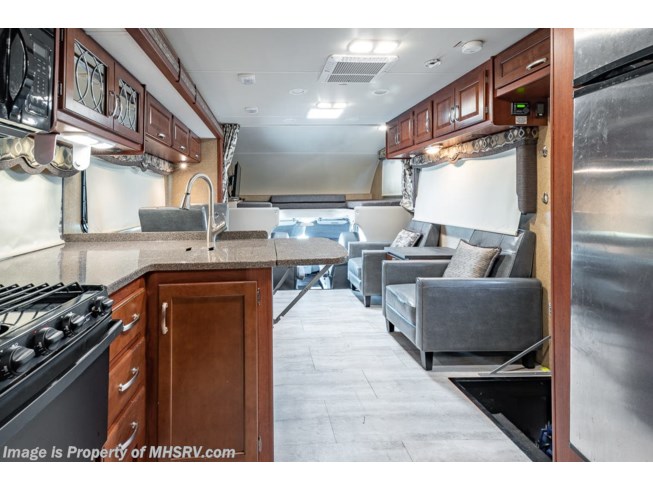 2015 Thor Motor Coach Four Winds Super C 35SB - Used Class C For Sale by Motor Home Specialist in Alvarado, Texas