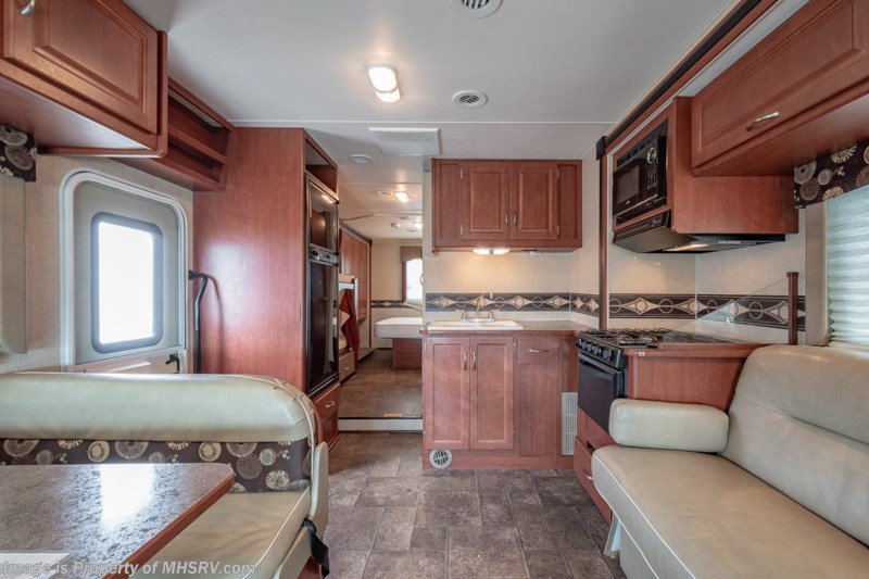 2015 Winnebago Minnie Winnie 31H Bunk Model Class C W/ Cab Over Loft ...