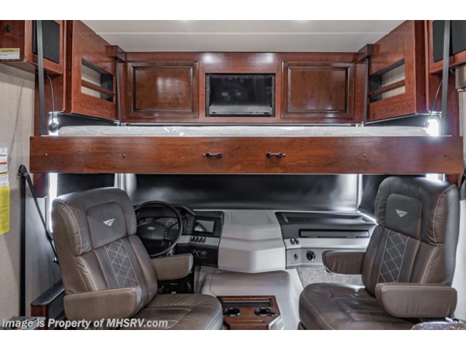 2018 Bounder 35K by Fleetwood from Motor Home Specialist in Alvarado, Texas