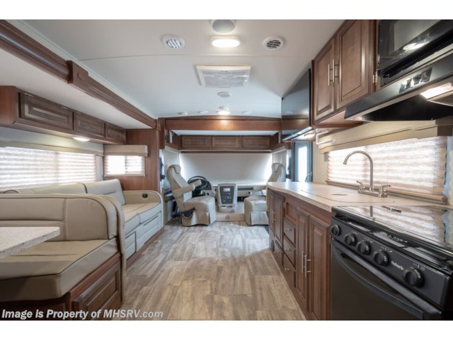 2018 Forest River Georgetown 3 Series GT3 30X3 - Used Class A For Sale by Motor Home Specialist in Alvarado, Texas