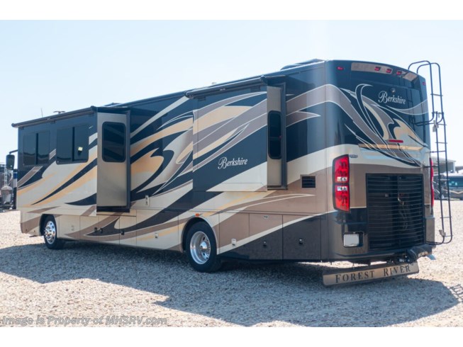 2014 Berkshire 390BH by Forest River from Motor Home Specialist in Alvarado, Texas