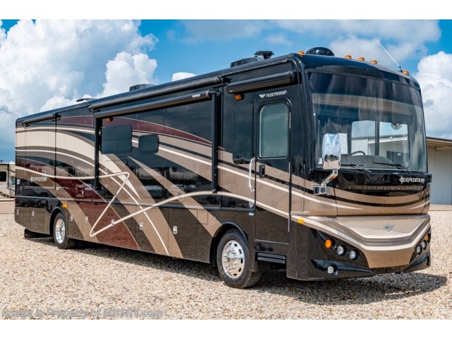 Used 2016 Fleetwood Expedition 40X available in Alvarado, Texas