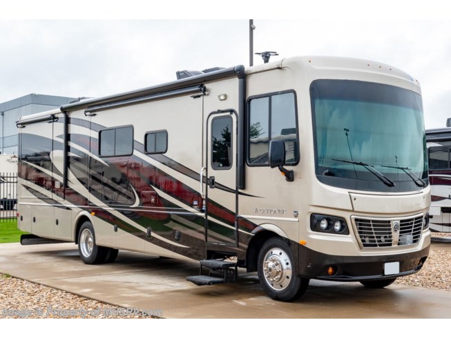 Used 2015 Holiday Rambler Vacationer 36SBT available in Alvarado, Texas